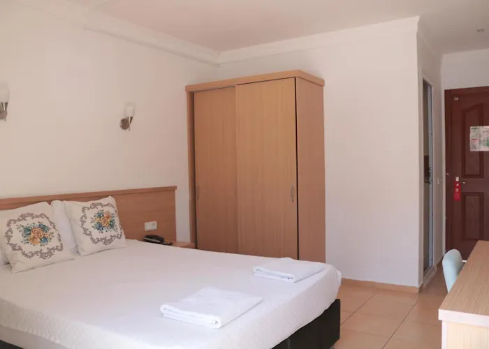 Taner Otel